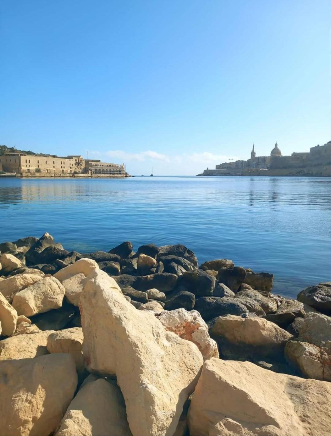 Limestone Sun Suites Sliema Esterno foto