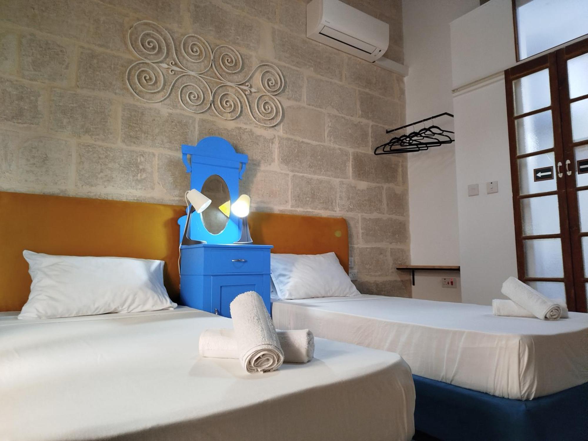 Limestone Sun Suites Sliema Esterno foto